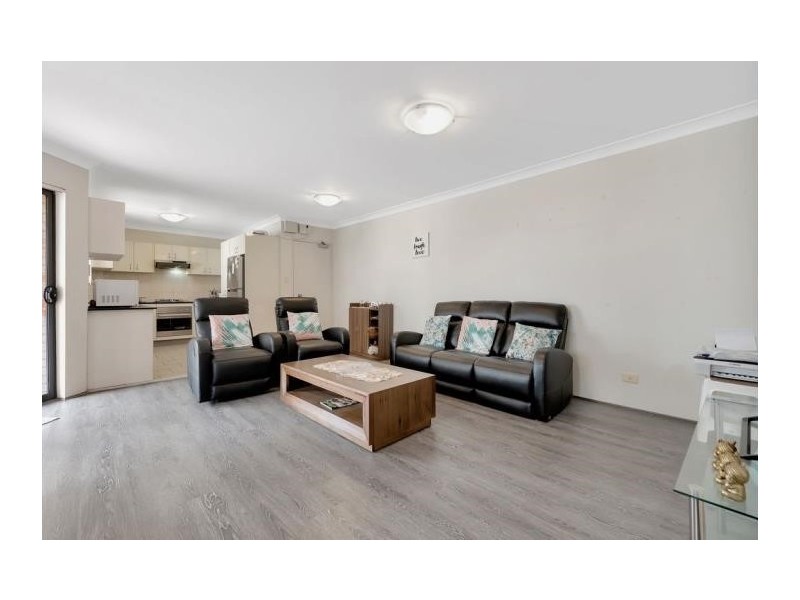 16/8-10 Clifton Street, Blacktown NSW 2148