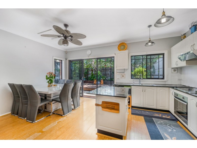 10/10-12 Justin Street, Smithfield NSW 2164