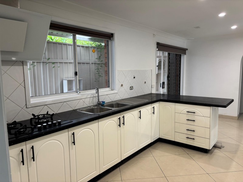 41 Mimosa Road, Bossley Park NSW 2176