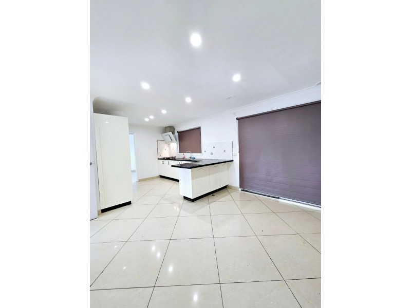 41 Mimosa Road, Bossley Park NSW 2176