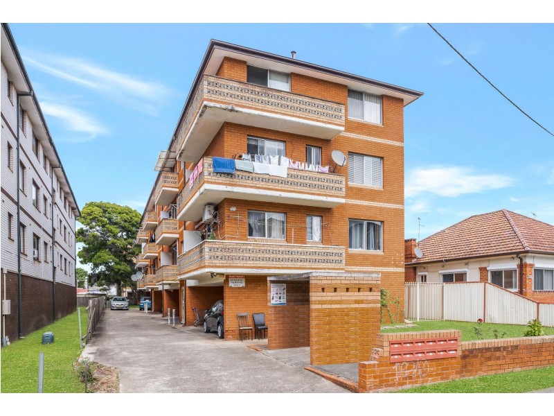 10/81 Harris Street, Fairfield NSW 2165