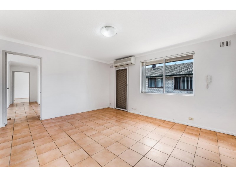 10/81 Harris Street, Fairfield NSW 2165