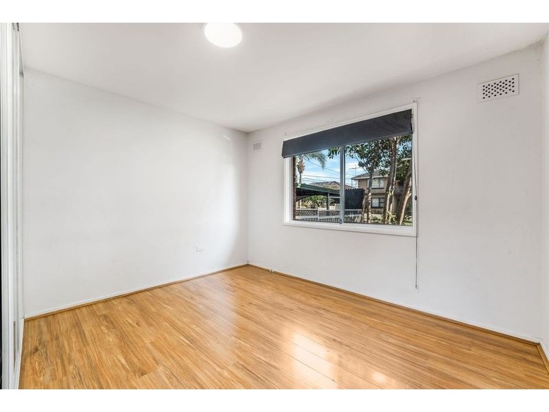 4 Gardiner Crescent, Fairfield West NSW 2165