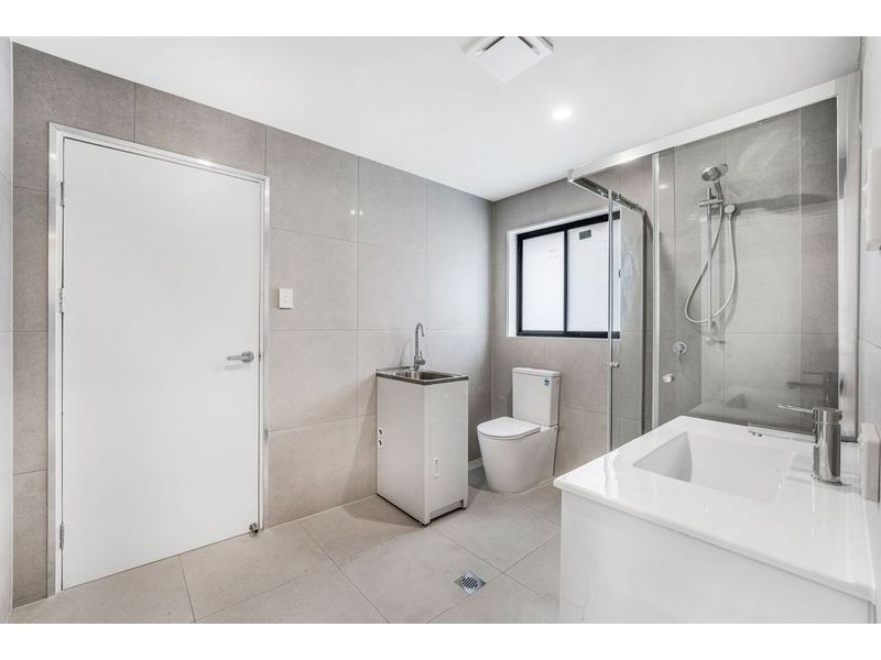 9A Fiona Street, Mount Pritchard NSW 2170