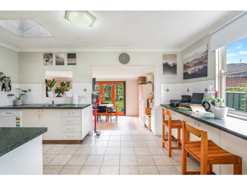 209 Graham Avenue, Lurnea NSW 2170