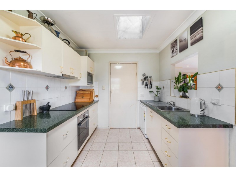 209 Graham Avenue, Lurnea NSW 2170