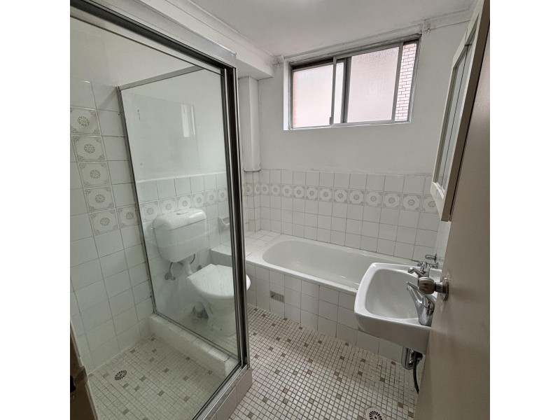 9/64 Hamilton Road, Fairfield NSW 2165