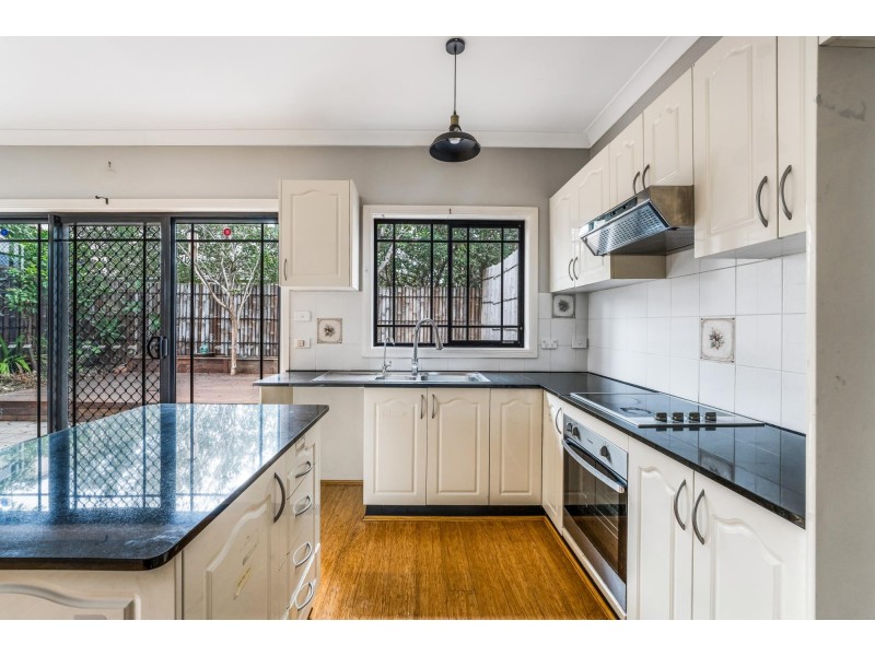 10/10-12 Justin Street, Smithfield NSW 2164