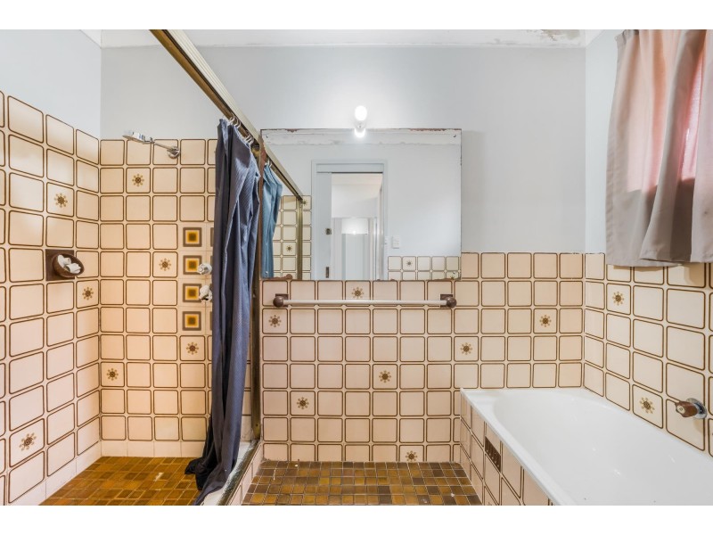 11 Mulligan Street, Bossley Park NSW 2176