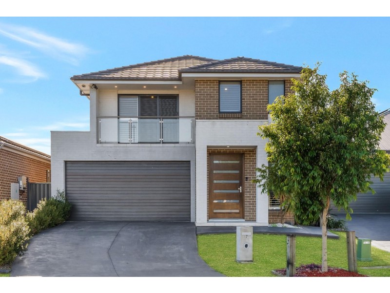 7 Landon Street, Spring Farm NSW 2570