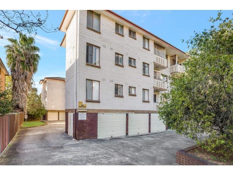 21/8-10 Goulburn Street, Warwick Farm NSW 2170