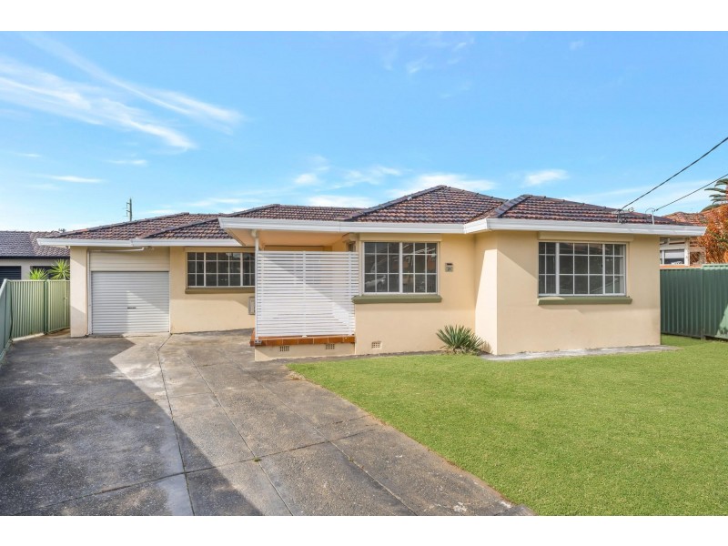 25 Tyrell Crescent, Fairfield West NSW 2165