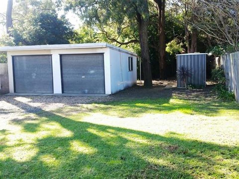 719 Henry Lawson Drive, Picnic Point NSW 2213