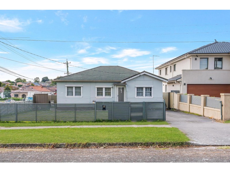 250 Ware Street, Fairfield Heights NSW 2165