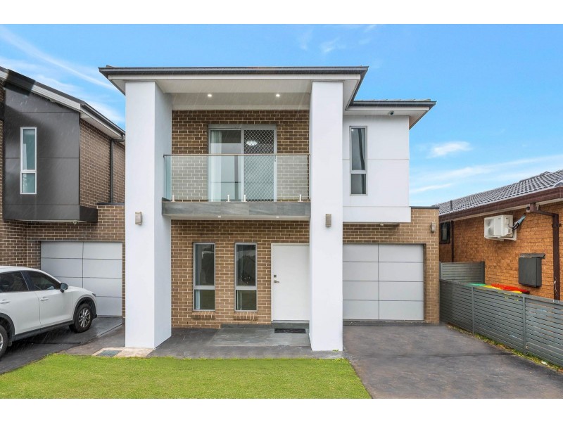611 Smithfield Road, Greenfield Park NSW 2176