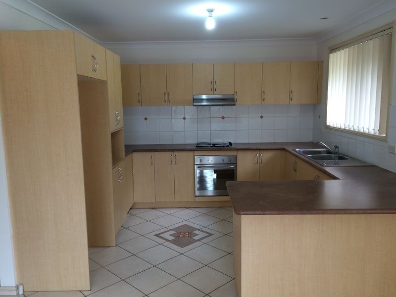 1a Seamans Place, Horningsea Park NSW 2171