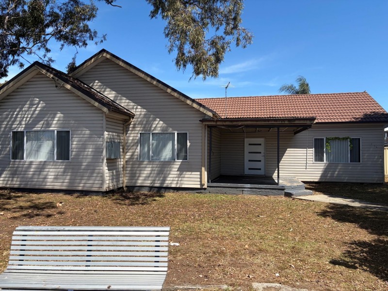 462 The Horsley Drive, Fairfield East NSW 2165