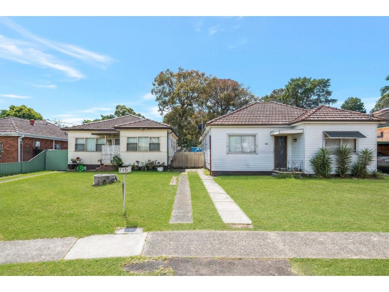 717 & 719 Henry Lawson Drive, East Hills NSW 2213