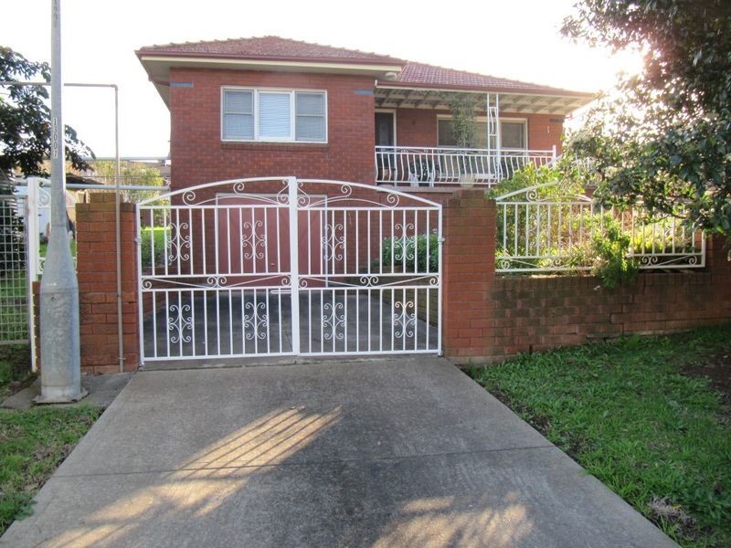 23 Boronia Road, Bossley Park NSW 2176