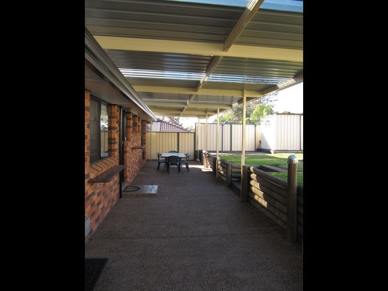 11 Peridot Close, Eagle Vale NSW 2558