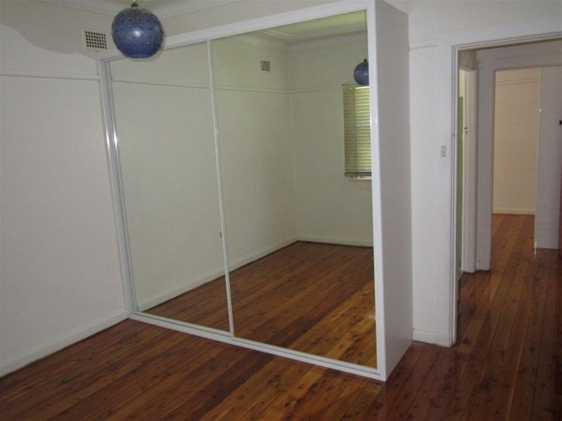 4 Stanbrook Street, Fairfield Heights NSW 2165