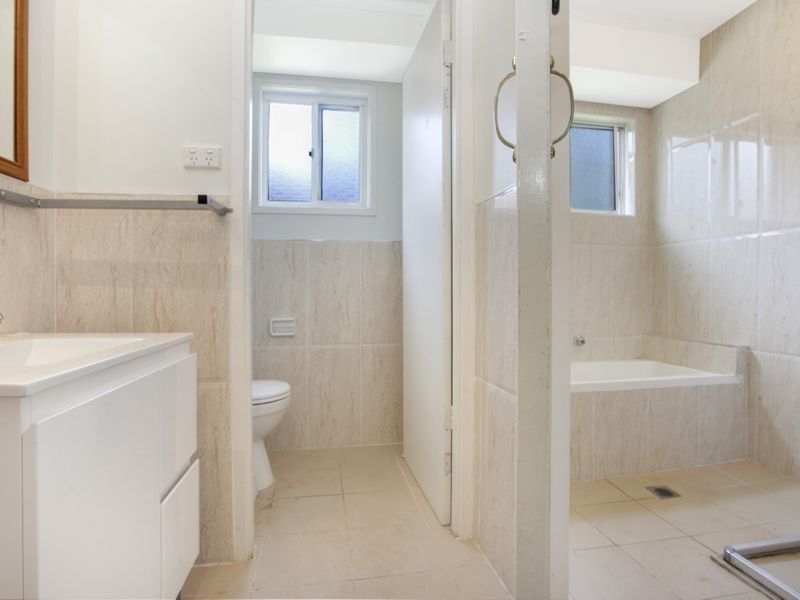 15 Alamein Road, Bossley Park NSW 2176