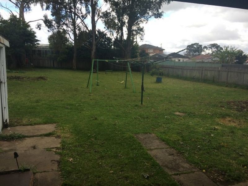 26 Macquarie Street, Fairfield NSW 2165