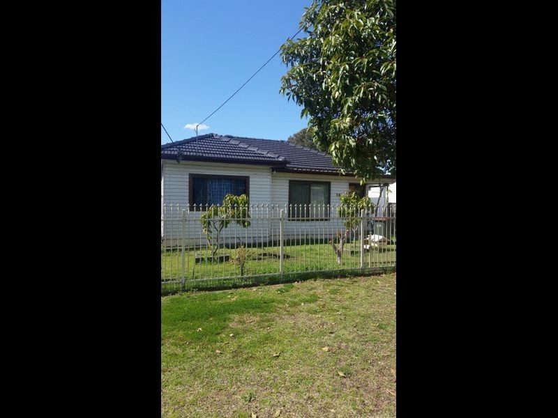 28 Eton Street, Fairfield NSW 2165