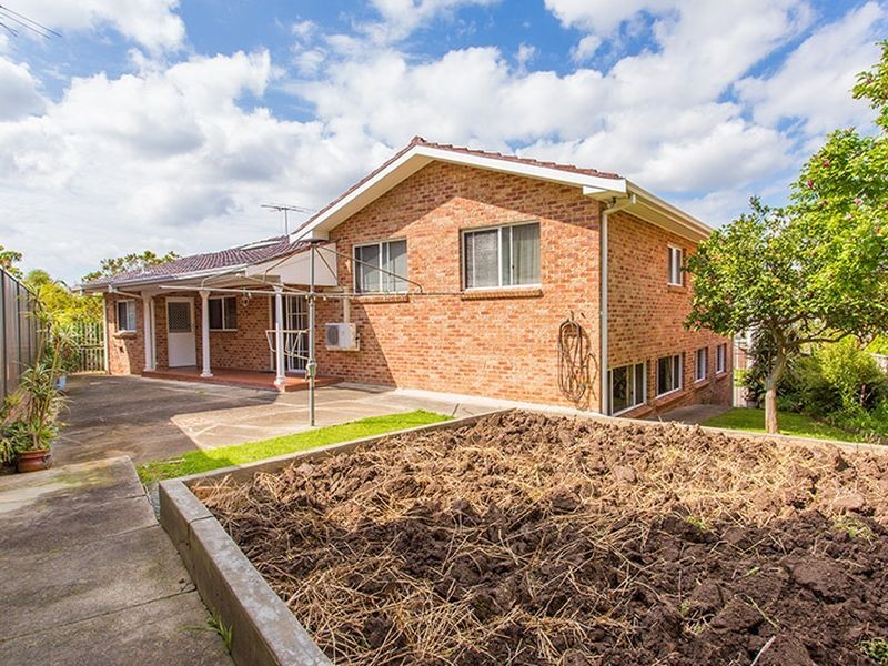 11 Blackbutt Street, Bossley Park NSW 2176