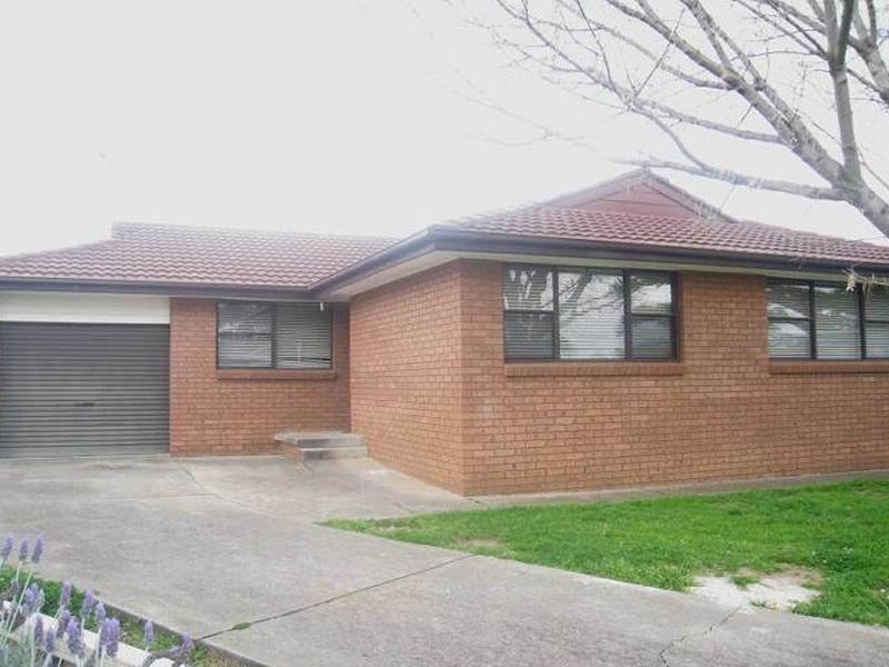 5 Hurkett Place, Bossley Park NSW 2176