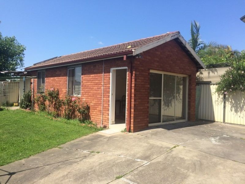 17a Gipps Street, Smithfield NSW 2164