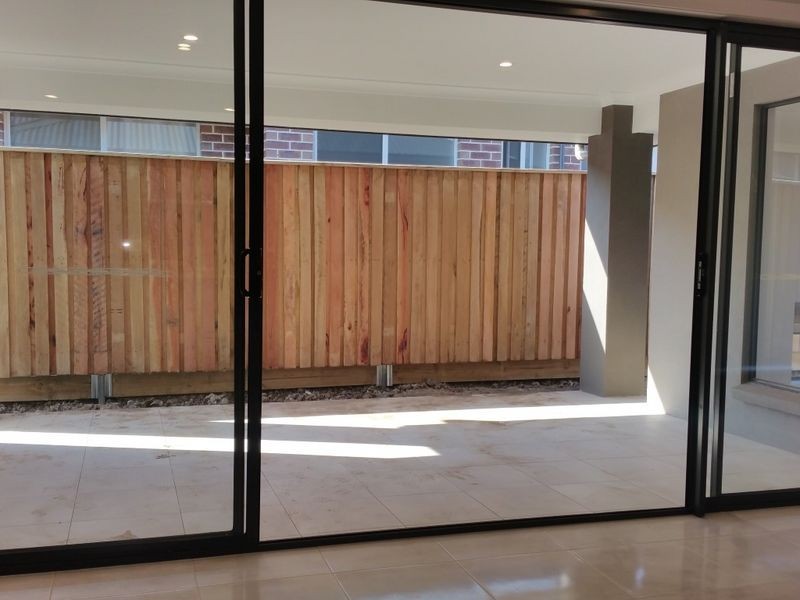 39 University Drive, Campbelltown NSW 2560