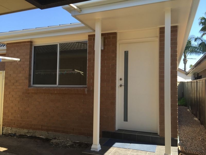 5a Isa Close, Bossley Park NSW 2176