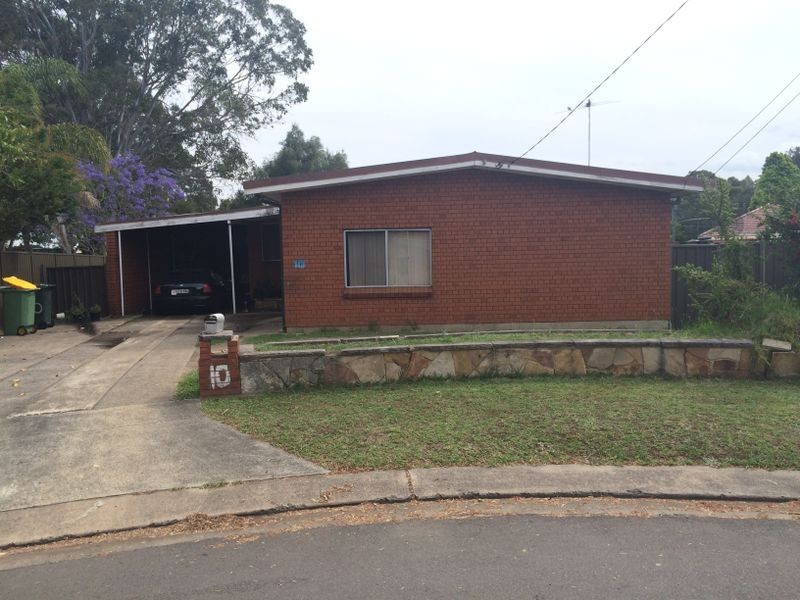 10 Dalmatia Street, Fairfield NSW 2165