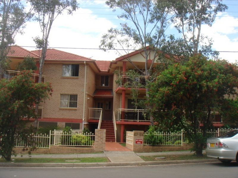 6/66 The Esplanade, Guildford NSW 2161
