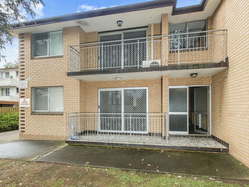2/3 The Crescent, Penrith NSW 2750