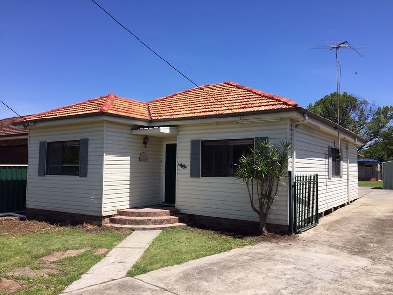 40 Railway Parade, Fairfield NSW 2165