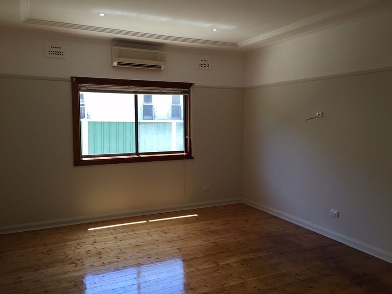 40 Railway Parade, Fairfield NSW 2165