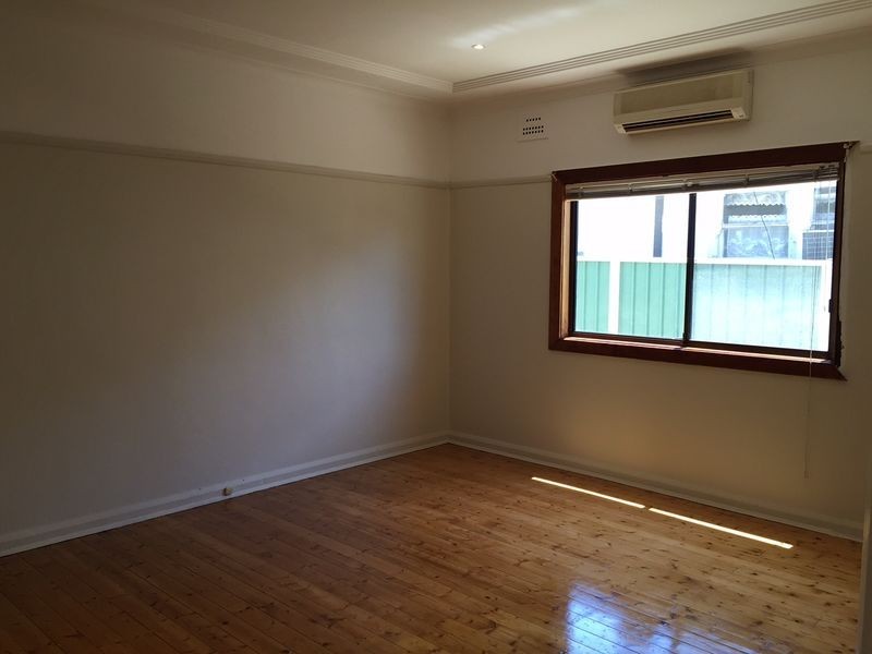 40 Railway Parade, Fairfield NSW 2165