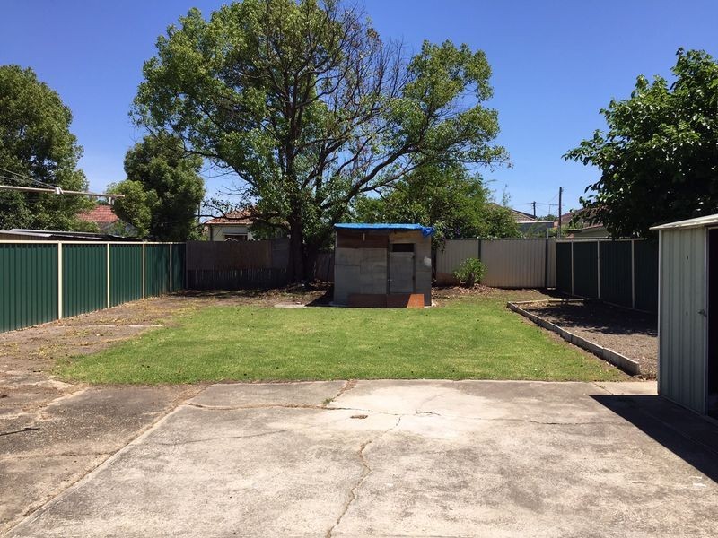 40 Railway Parade, Fairfield NSW 2165