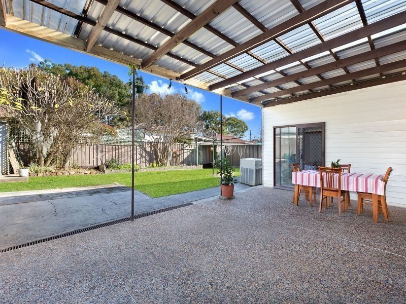 299 Brenan Street, Smithfield NSW 2164