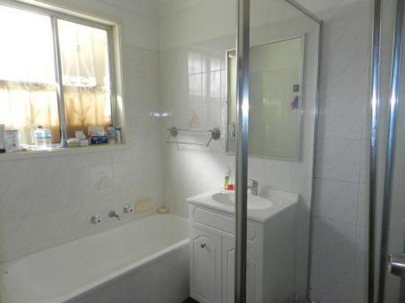 31 Cheyenne Road, Greenfield Park NSW 2176