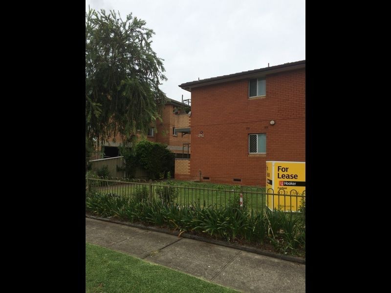 6/252 River Avenue, Carramar NSW 2163