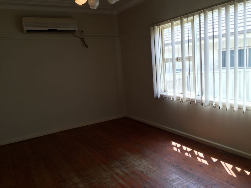 12 Lang Street, Smithfield NSW 2164
