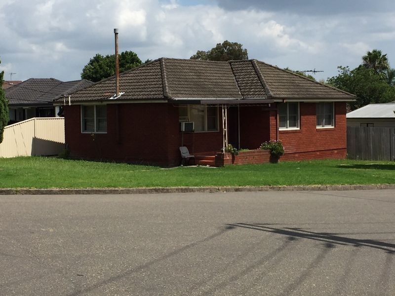 17 Cambewarra Street, Fairfield West NSW 2165