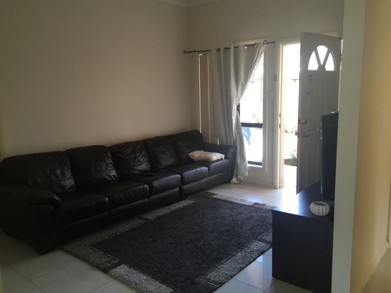 3/8 Oxford Street, Smithfield NSW 2164