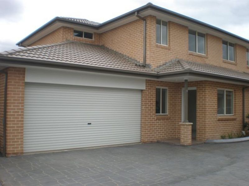 9/94-96 Eton Street, Smithfield NSW 2164