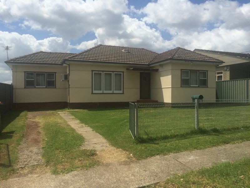 27 O’Connell Street, Smithfield NSW 2164