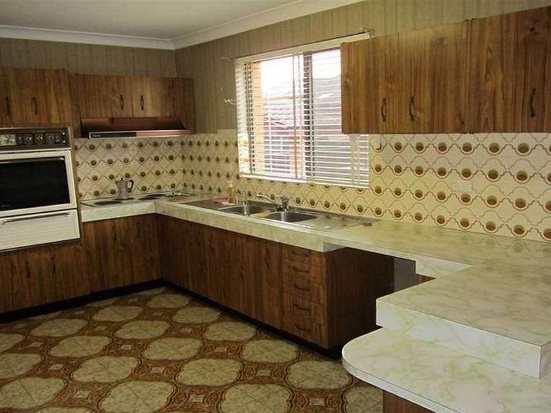 18 Underwood Road, Prairiewood NSW 2176