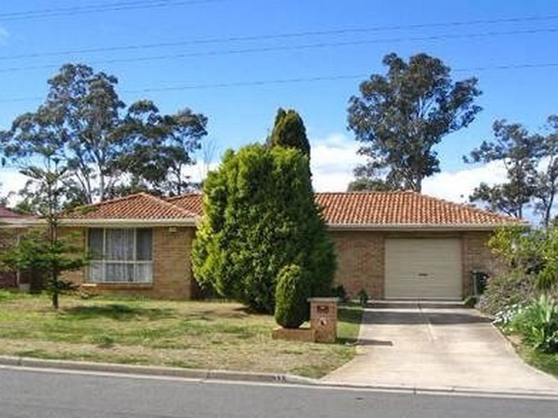 33 Cormorant Street, Hinchinbrook NSW 2168